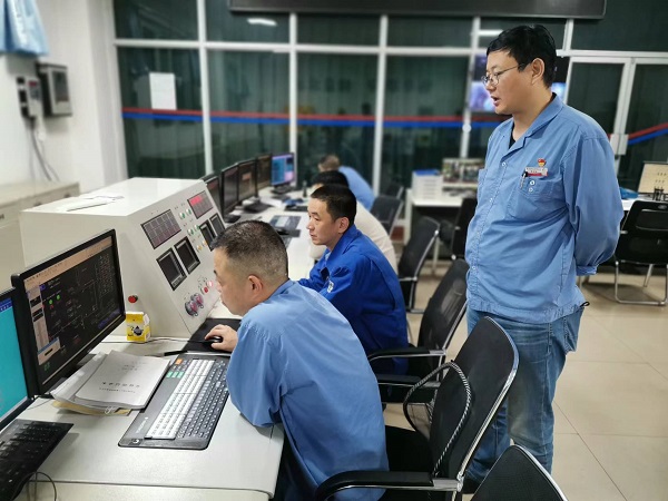 1652351130945311.jpeg 停車時的控制室.jpg