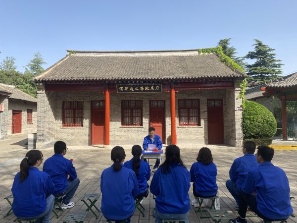 1681691952934902.jpeg 圖四:支部書記王智勇現場講授廉政黨課.jpg