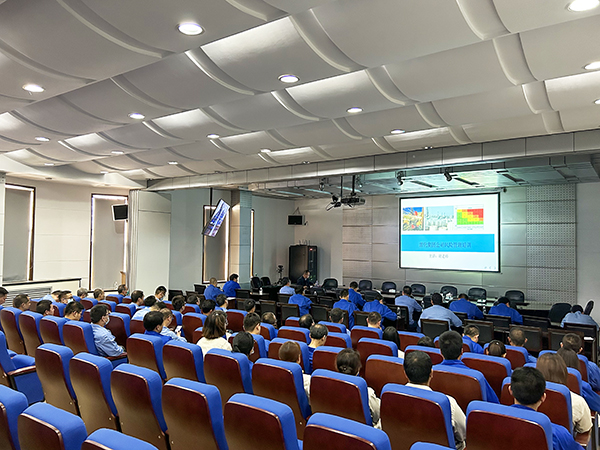 4月18日下午，公司組織舉辦安全風險管理專題培訓。 (1)600.jpg