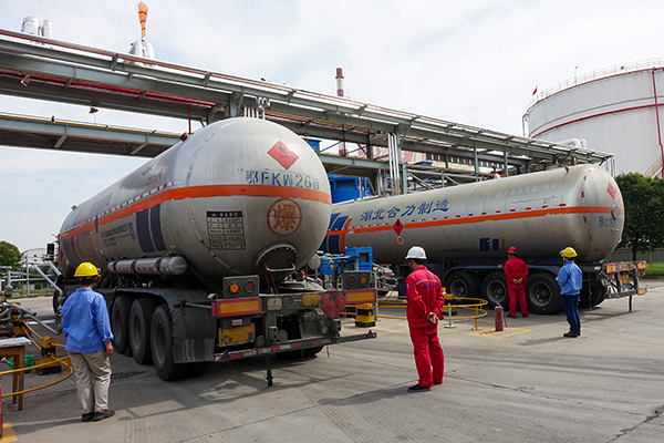 1685089026580385.jpeg 2023年5月運銷市場部對對外來車輛外觀規(guī)范裝車進行檢查檢查 600.jpg