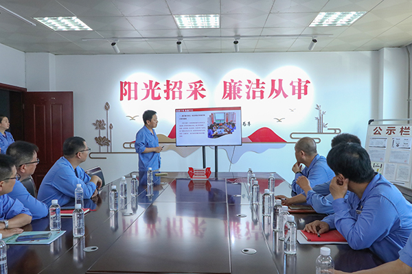 3現場觀摩-法律審計部   600.jpg