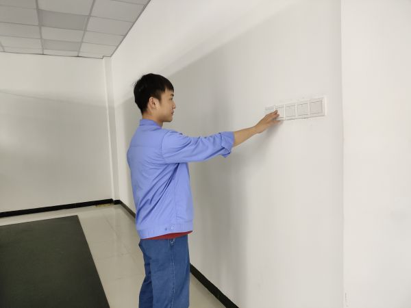 1690421778959251.jpeg 下班后確認(rèn)人走燈關(guān).jpg