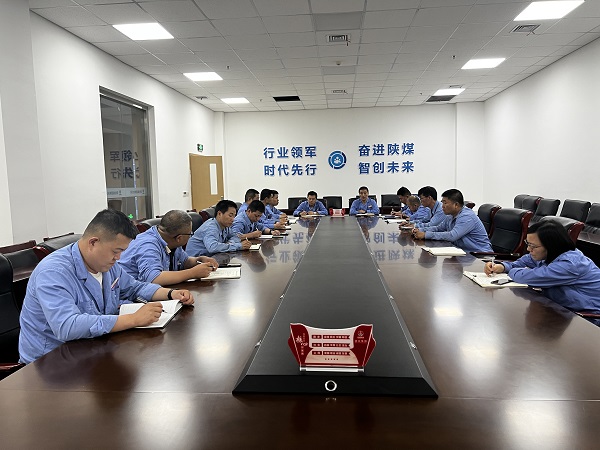 圖1   9月11日，制氣車間“五懂五會五能”素質全面提升工程推進會在調度會議室舉行。.jpg