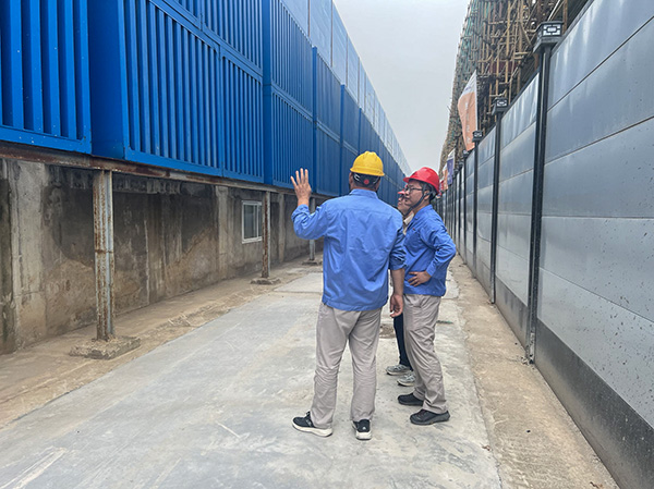 1725878175252333.jpeg 物料車間、安環(huán)部 現(xiàn)場(chǎng)檢查噪音墻.jpg