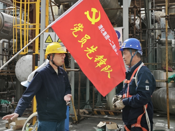 211745195578104897.jpg 黨員先鋒隊(duì)安全檢查1.jpg