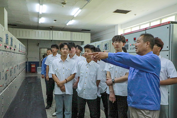 31c5a9bb0b69a36b9e8a1ce35666b53   600.jpg