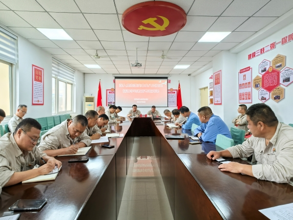 011751336106147873.jpg 深入貫徹中央八項規(guī)定精神學(xué)習(xí)教育圖片.jpg