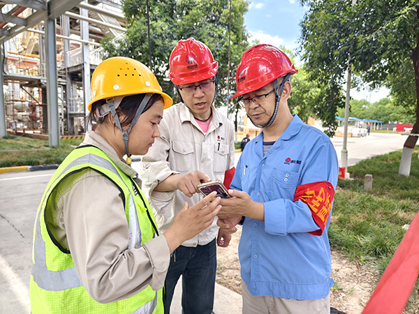 071751842318516812.jpg 檢修現場安全檢查1.jpg