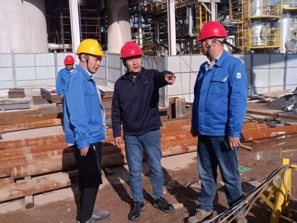 261758844557862407.jpg 彬州公司副總經理昝智峰在技改項目現場開展節前綜合檢查.jpg